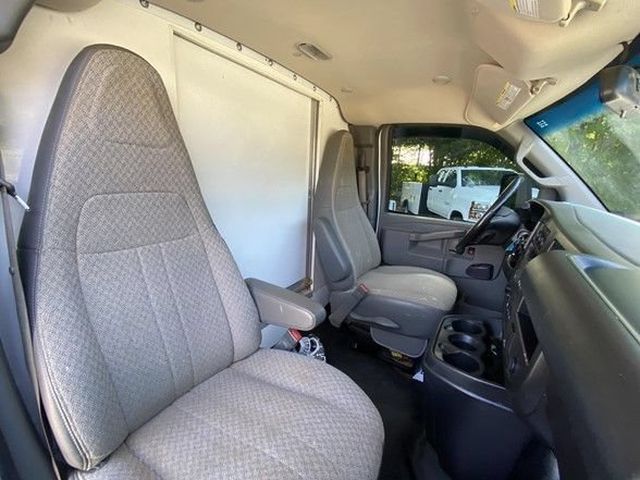Used 2020 Chevrolet Express 3500 Extended w/ Driver Convenience Package RWD image 41