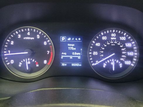 Used 2017 Hyundai Tucson Sport image 23