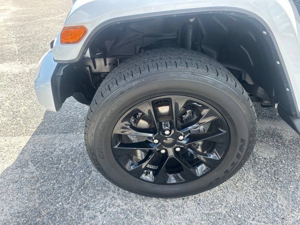 Used 2022 Jeep Gladiator Overland AWD/4WD image 10