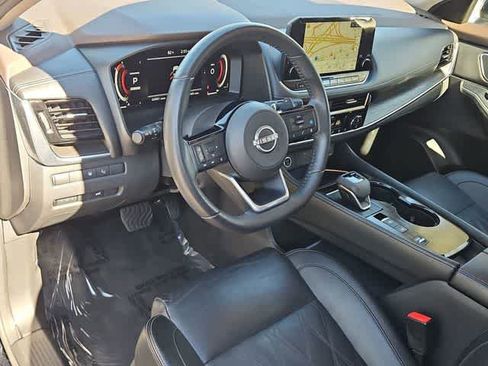 Used 2022 Nissan Rogue Platinum w/ Head-Up Display Package image 10