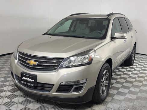 Used 2017 Chevrolet Traverse LT AWD/4WD image 8