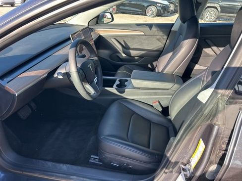 Used 2021 Tesla Model 3 Standard Range Plus image 5