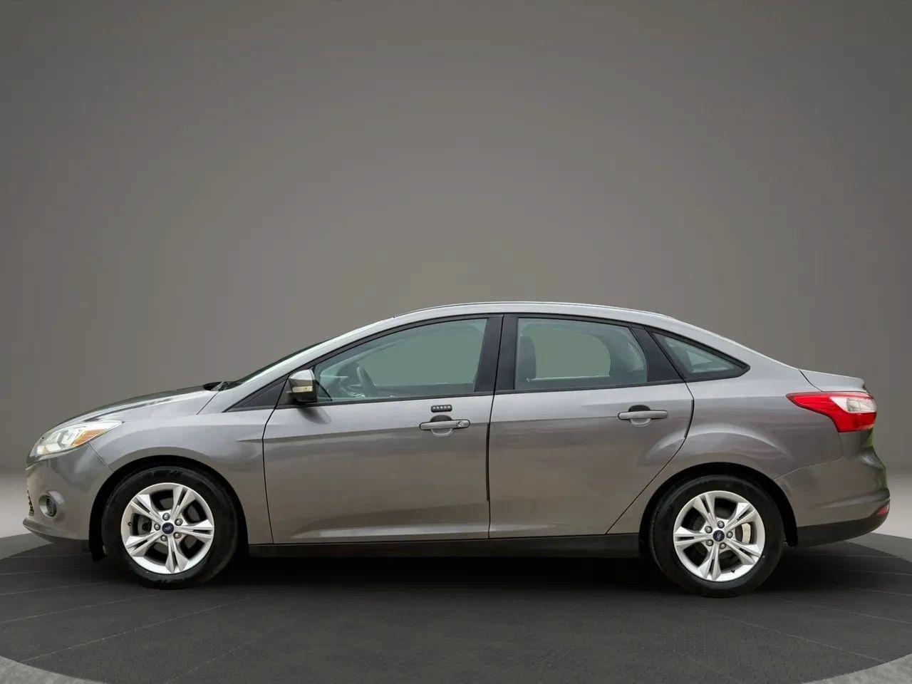 Used 2014 Ford Focus SE FWD image 6