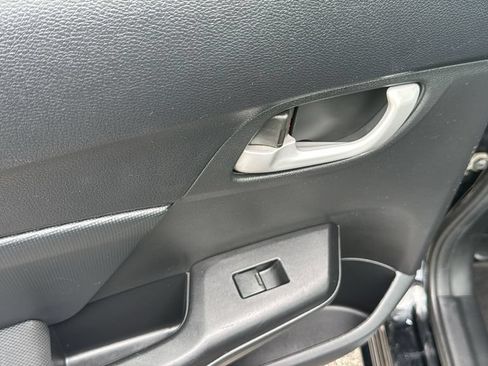 Used 2014 Honda Civic LX image 25