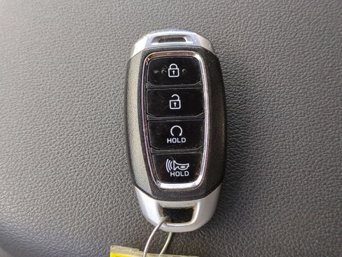Used 2022 Hyundai Kona Limited FWD image 30