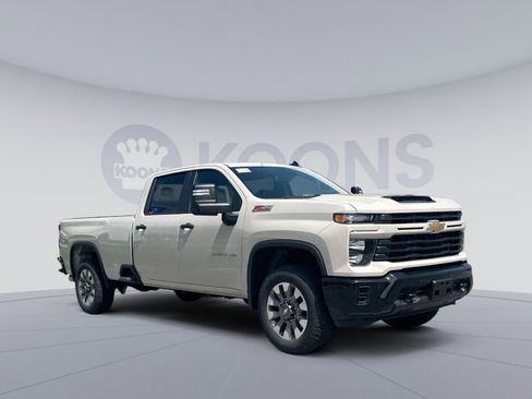 New 2026 Chevrolet Silverado 2500 Custom w/ Custom Value Package AWD/4WD image 10