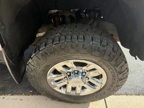 Used 2016 Chevrolet Silverado 2500 LTZ w/ LTZ Plus Package image 10