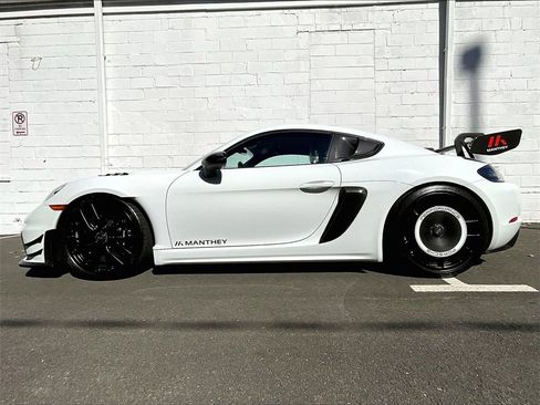 Certified 2024 Porsche 718 Cayman GT4 RS image 2