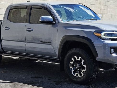 Used 2020 Toyota Tacoma TRD Off-Road w/ Technology Package AWD/4WD image 7