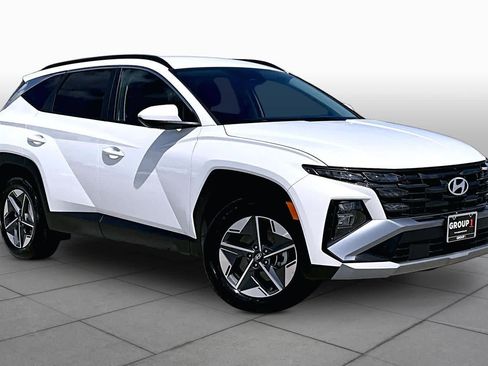 Certified 2025 Hyundai Tucson SEL AWD/4WD image 3