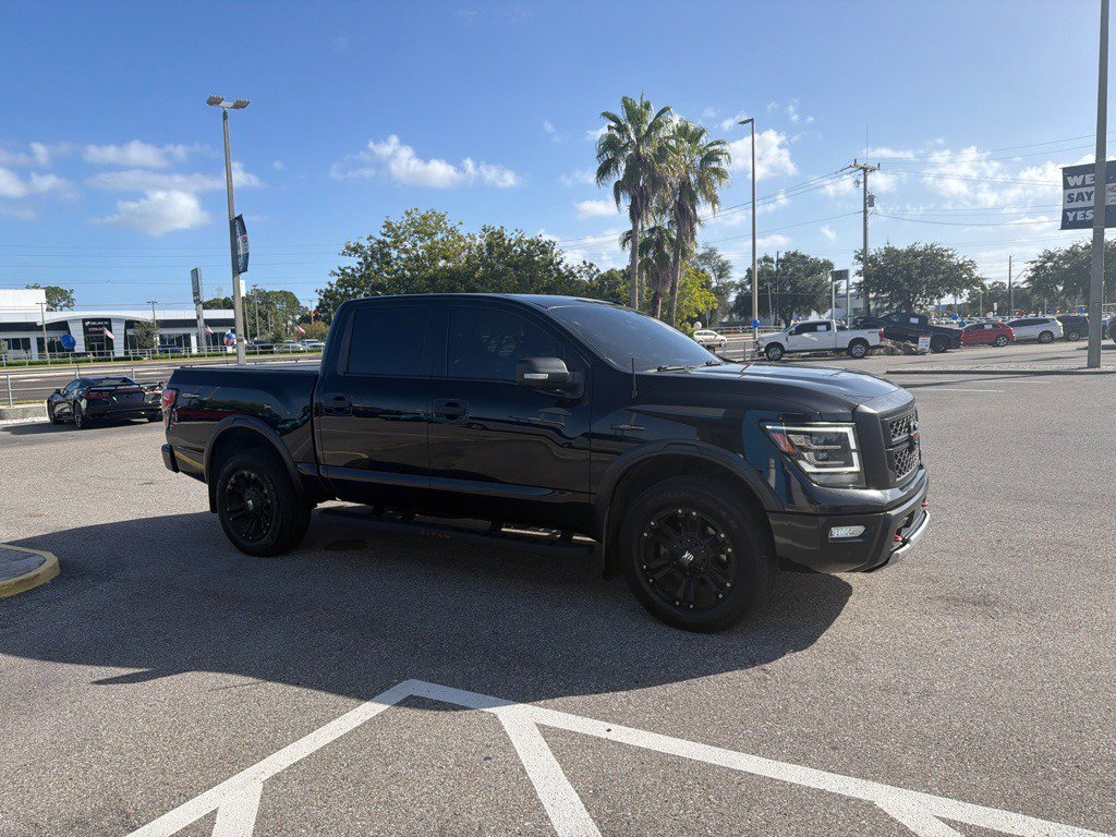 Used 2021 Nissan Titan PRO-4X w/ Pro-4x Convenience Package AWD/4WD image 13