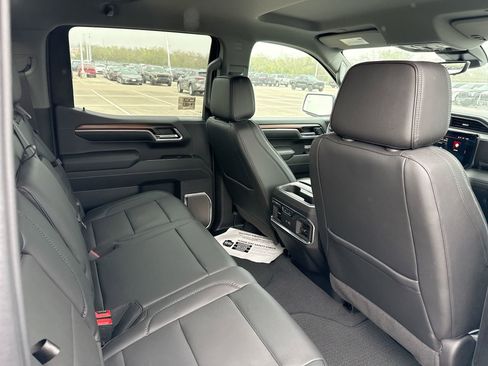 Used 2024 GMC Sierra 1500 Denali w/ Technology Package image 19