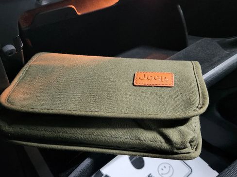 Used 2015 Jeep Grand Cherokee Laredo w/ Quick Order Package 23E image 37