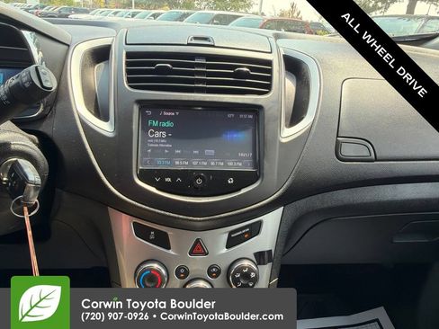 Used 2016 Chevrolet Trax LT w/ LT Sun and Sound Package AWD/4WD image 31