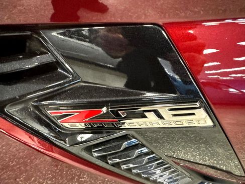 Used 2017 Chevrolet Corvette Z06 w/ Chrome Badge Package image 20