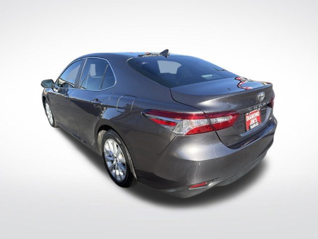 Used 2020 Toyota Camry LE FWD image 3