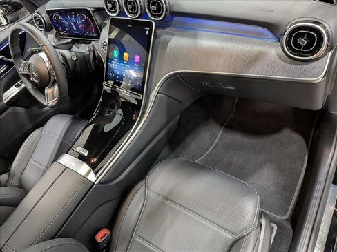 Used 2025 Mercedes-Benz GLC 300 GLC 300 image 22