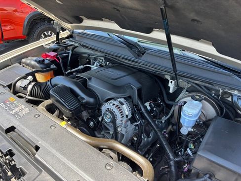 Used 2014 GMC Yukon Denali image 24