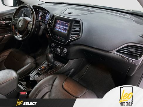 Used 2021 Jeep Cherokee Latitude Lux image 27