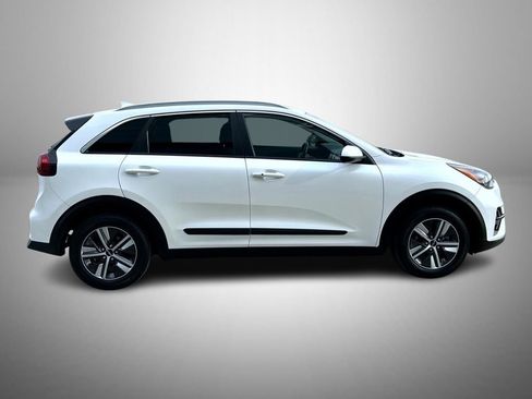 Used 2022 Kia Niro LXS image 4