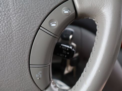 Used 2009 Toyota Sienna XLE FWD image 31
