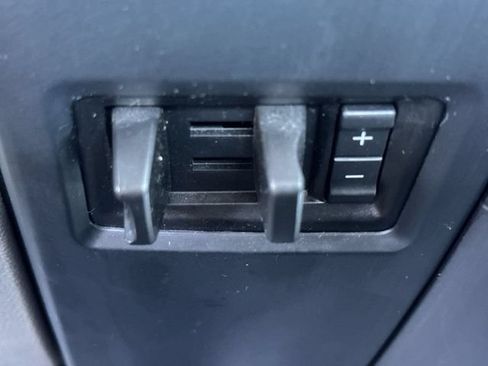 Used 2016 Ford F150 XL w/ Equipment Group 101A Mid RWD image 24