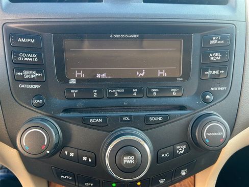 Used 2005 Honda Accord EX image 20