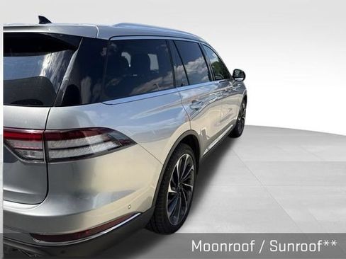 Used 2021 Lincoln Aviator Reserve w/ Equipment Group 201A AWD/4WD image 6