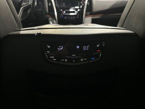 Used 2019 Cadillac Escalade ESV Premium Luxury AWD/4WD image 50
