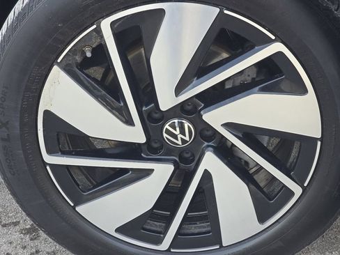 Used 2024 Volkswagen Atlas SEL image 11