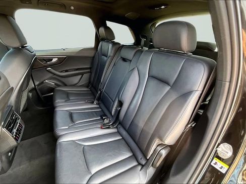 Used 2023 Audi Q7 3.0T Premium Plus w/ Premium Plus Package image 28