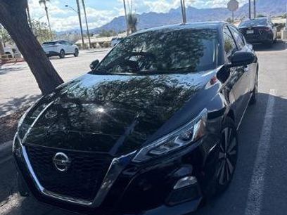 Certified 2021 Nissan Altima 2.5 SV w/ SV Premium Package