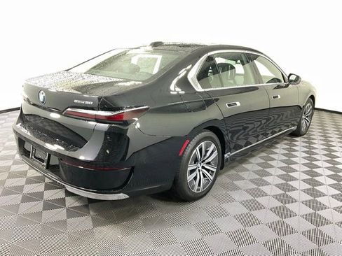 Used 2024 BMW i7 eDrive50 image 5
