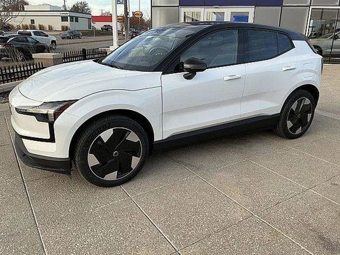 New 2026 Volvo EX30 Plus w/ Climate Package AWD/4WD image 11