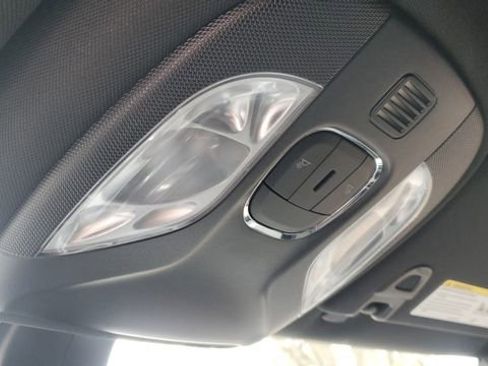 Certified 2024 Jeep Compass Latitude image 20