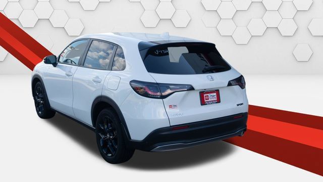 Used 2025 Honda HR-V Sport image 3