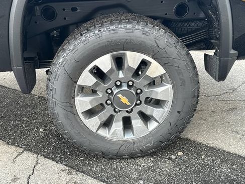 New 2026 Chevrolet Silverado 2500 Custom w/ Custom Convenience Package AWD/4WD image 7