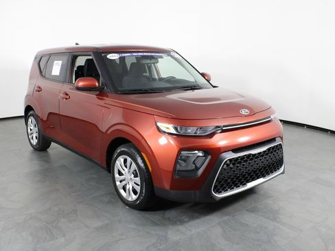 Used 2020 Kia Soul LX image 4