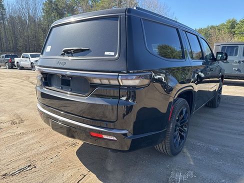 New 2026 Jeep Grand Wagoneer Summit AWD/4WD image 5