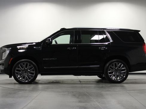 Used 2026 GMC Yukon Denali Ultimate AWD/4WD image 7