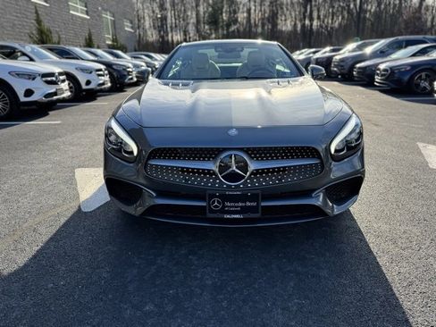 Used 2017 Mercedes-Benz SL 550 image 8