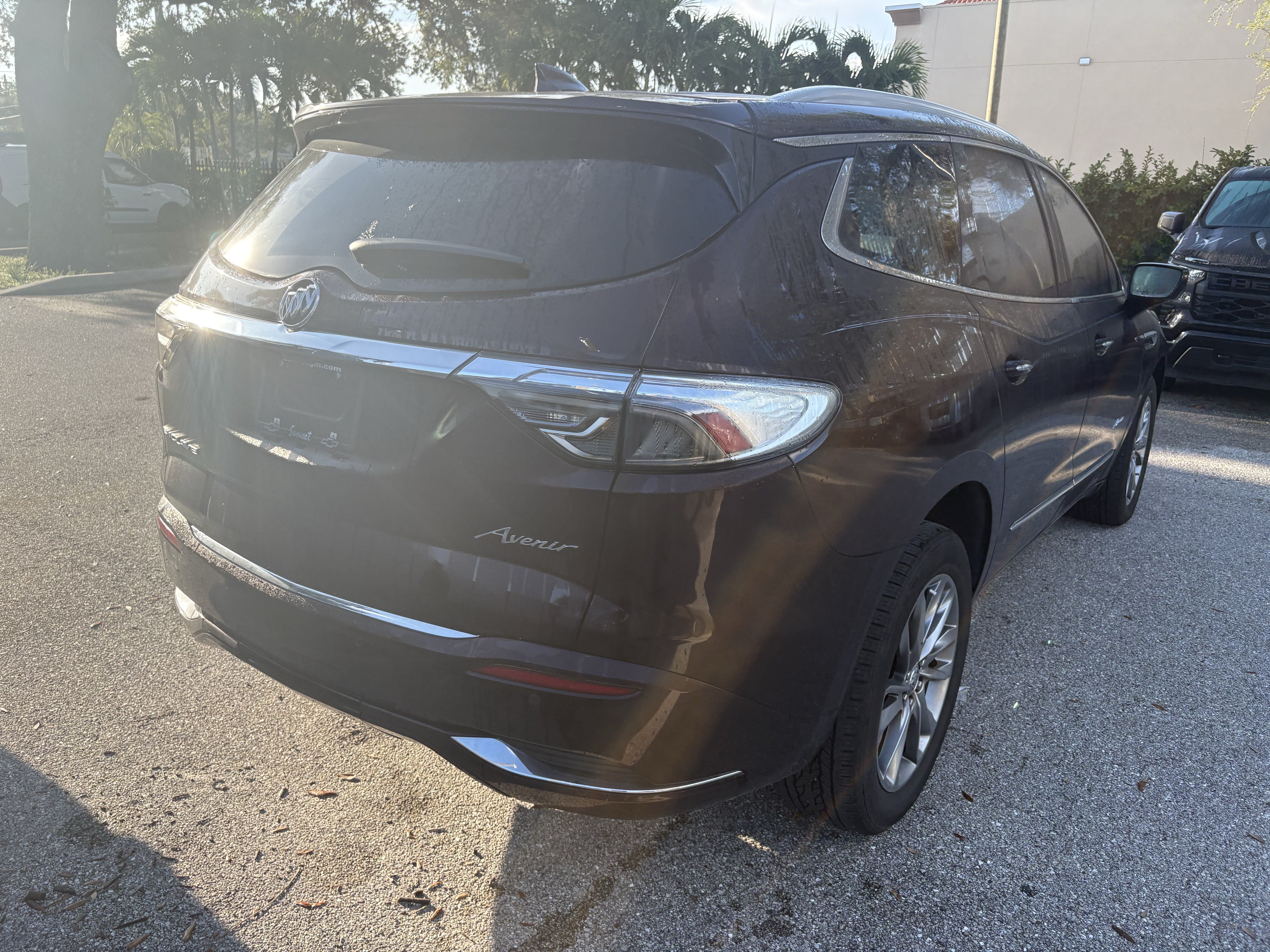 Used 2024 Buick Enclave Avenir FWD image 7
