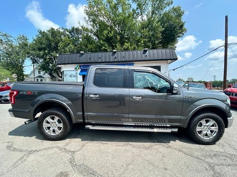 Used 2017 Ford F150 Lariat w/ Equipment Group 502A Luxury AWD/4WD image 6