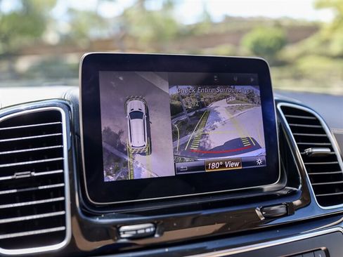 Used 2018 Mercedes-Benz GLS 450 4MATIC image 31