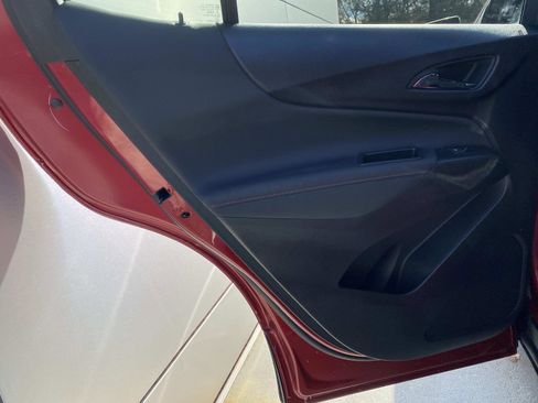 Used 2024 Chevrolet Equinox RS w/ RS Leather Package image 13