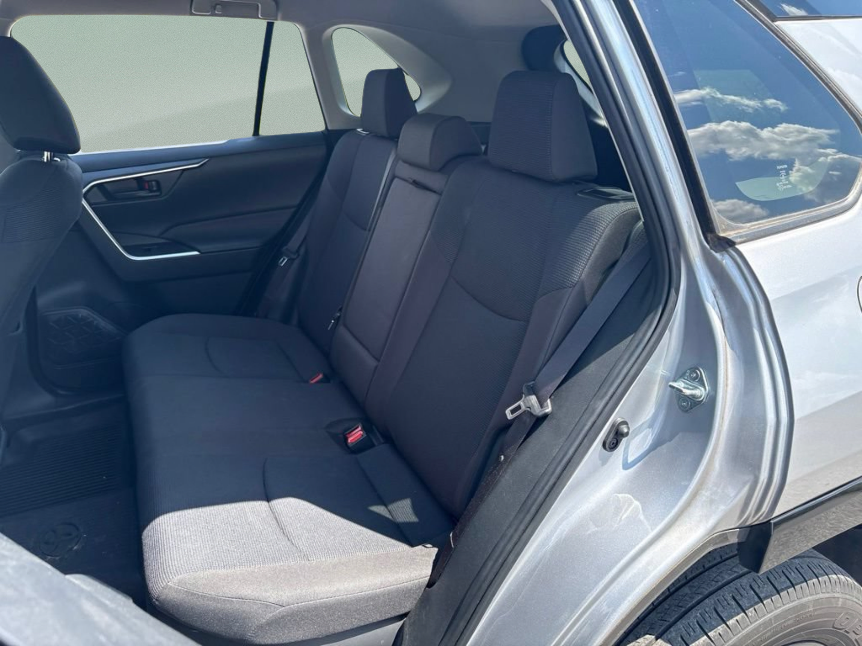 Certified 2023 Toyota RAV4 LE AWD/4WD image 26