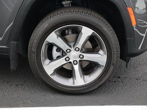 New 2026 Jeep Grand Cherokee Limited image 8