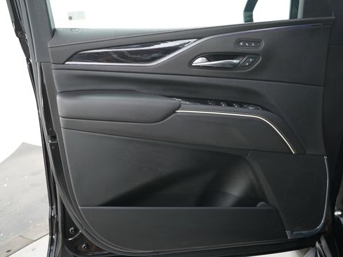 Used 2021 Cadillac Escalade Sport AWD/4WD image 23