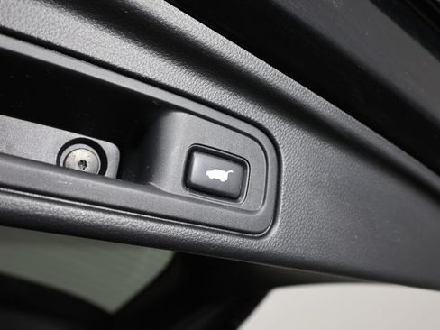 Used 2019 Honda Pilot Touring image 20