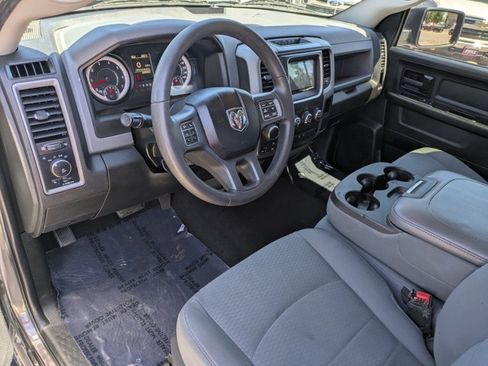 Used 2019 RAM 1500 Express AWD/4WD image 9